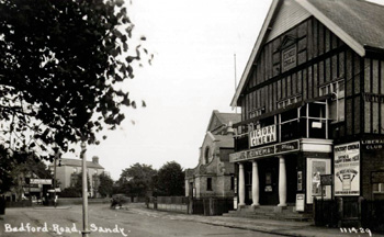 The Town Hall and Victory Cinema [Z1306/99]
